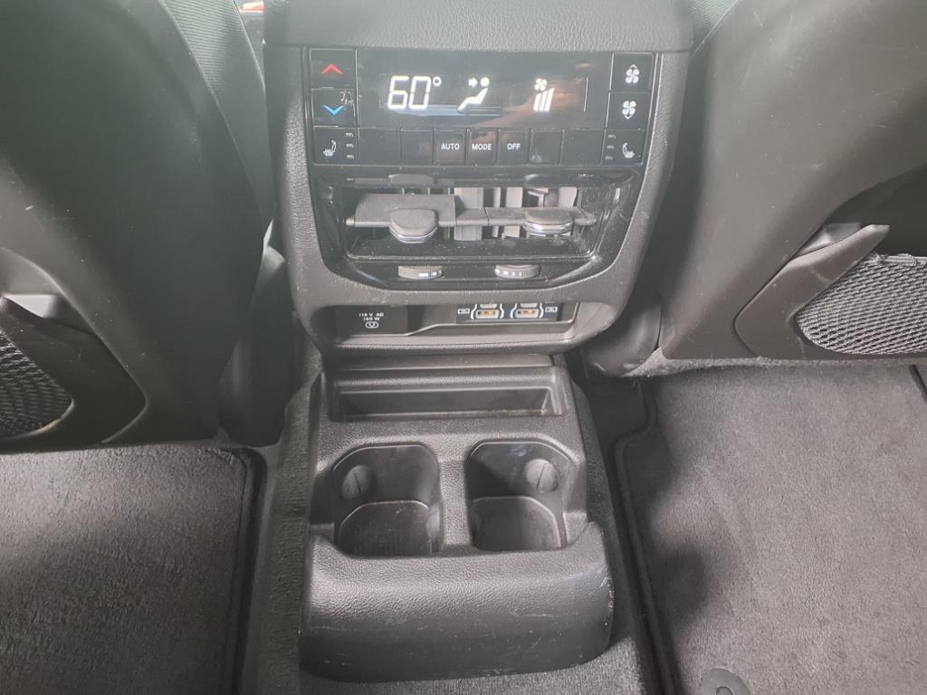 2023 Jeep Grand Cherokee Limited photo 11