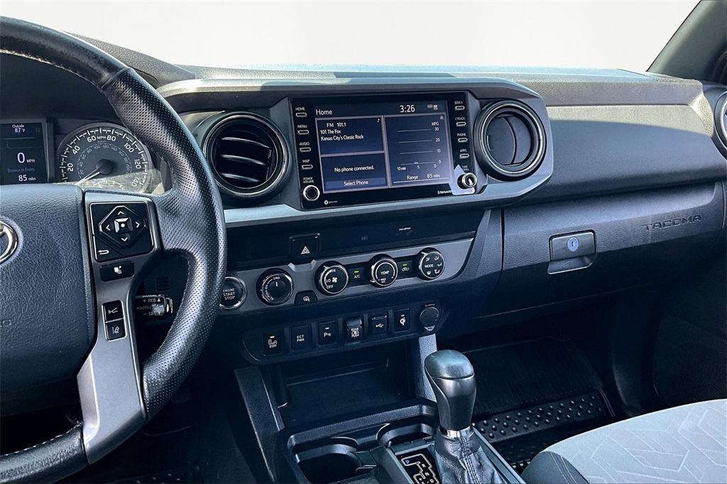 2020 Toyota Tacoma TRD Sport photo 6