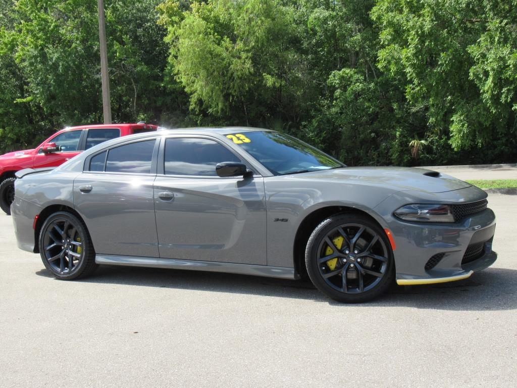 2023 Dodge Charger R/T photo 2