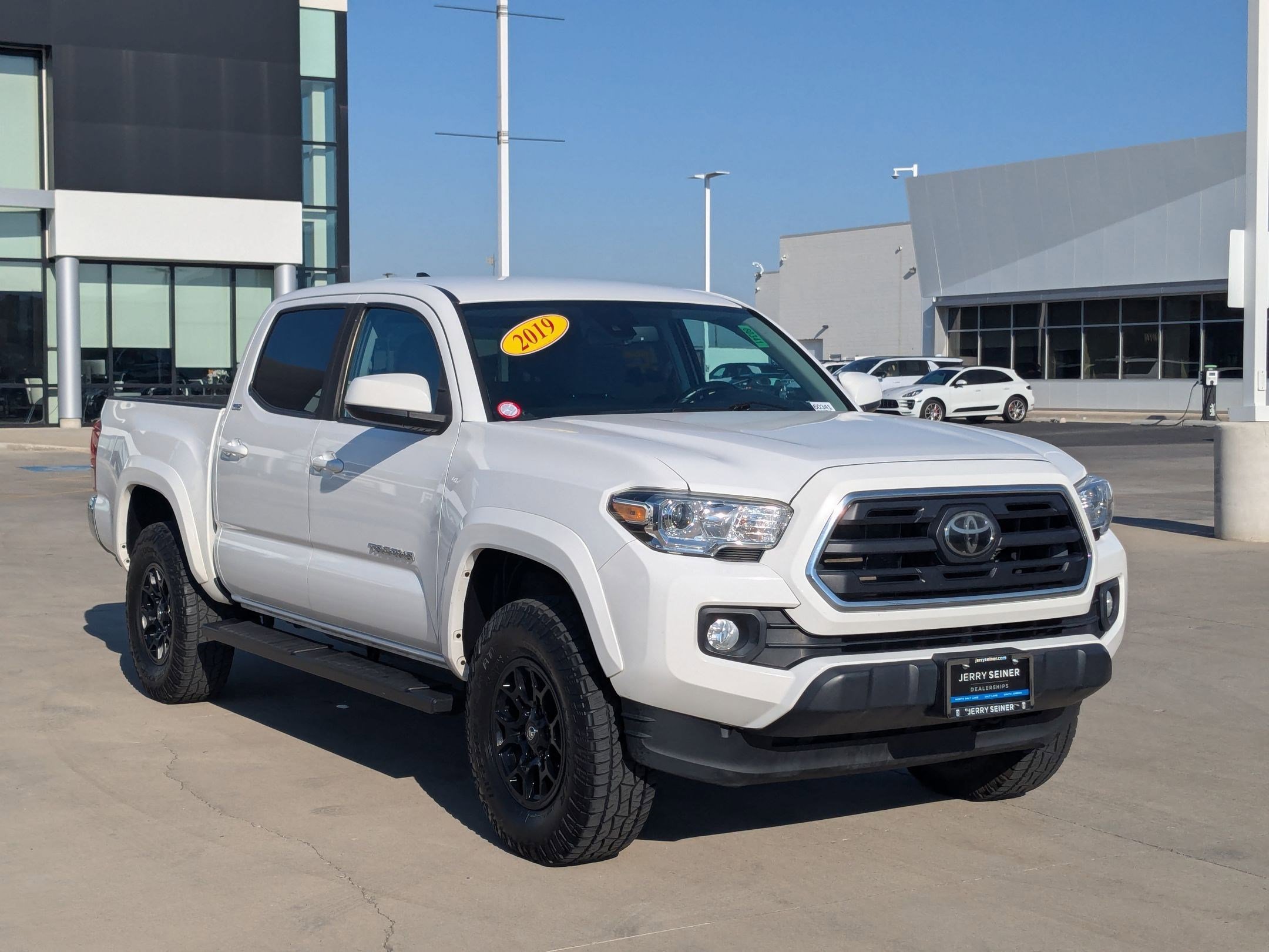2019 Toyota Tacoma SR5 4x4 photo 7