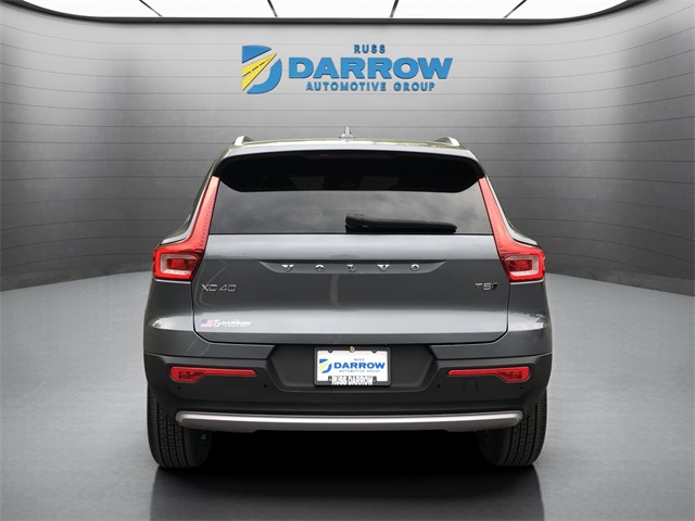 2019 Volvo XC40 Momentum photo 4