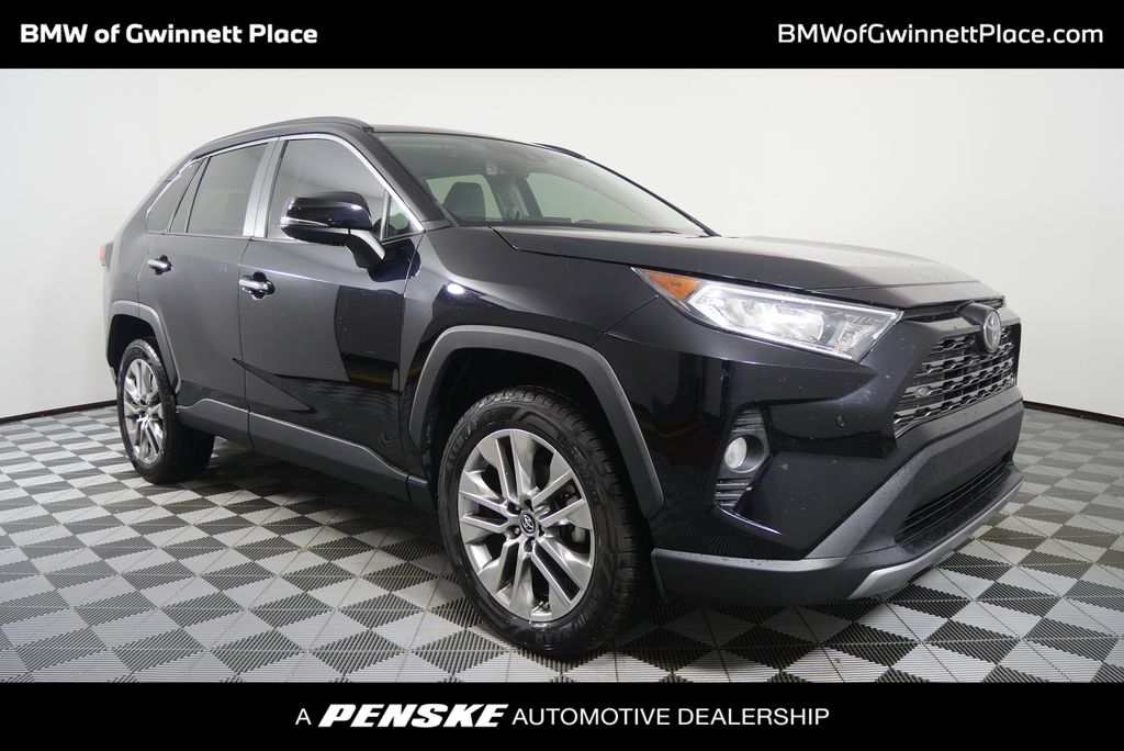 2019 Toyota RAV4 Limited's photo