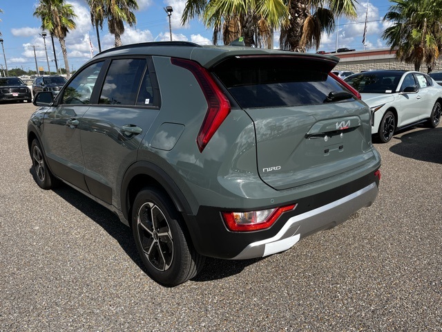2025 Kia Niro EX photo 3