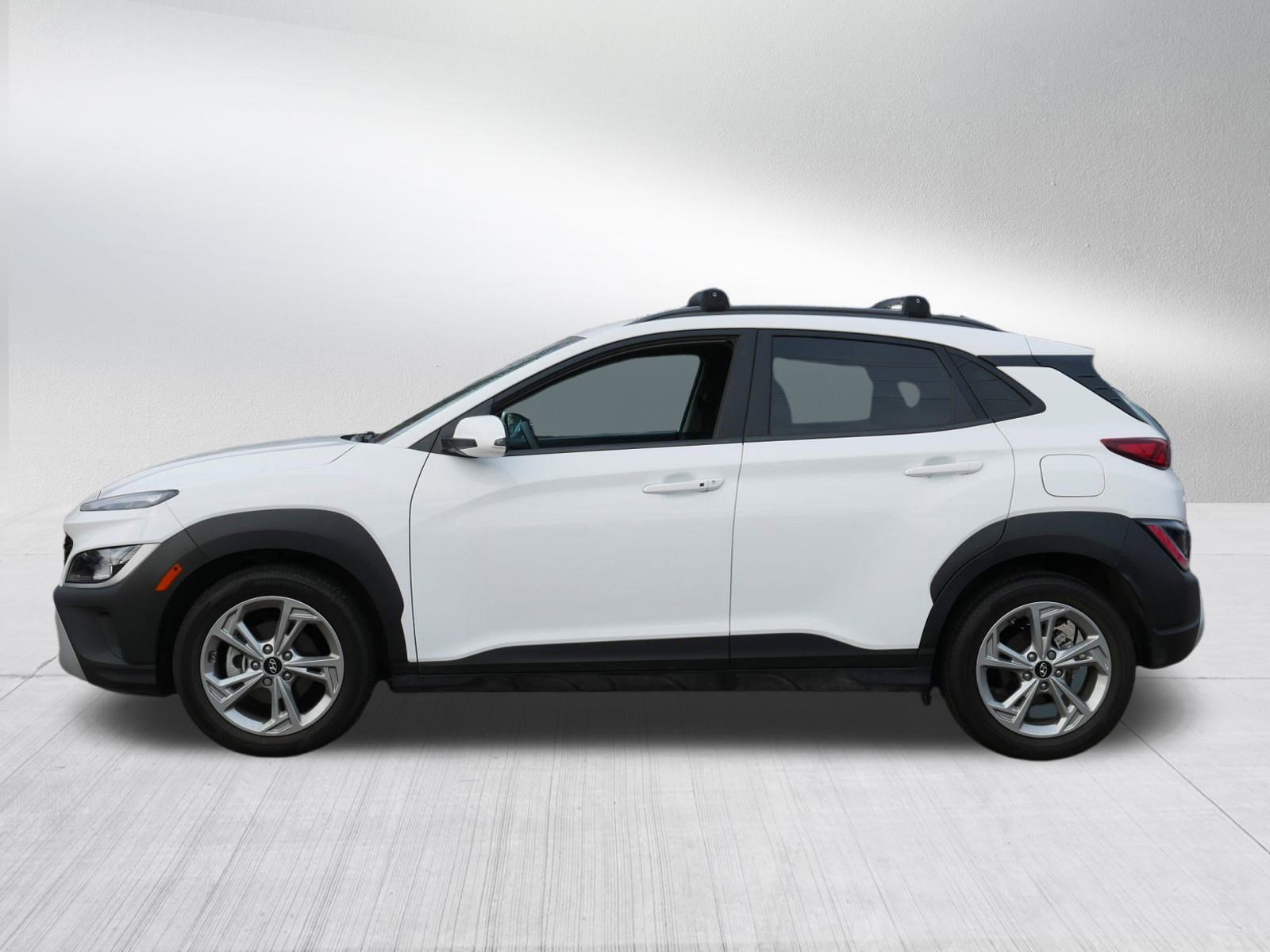 2023 Hyundai Kona SEL photo 3