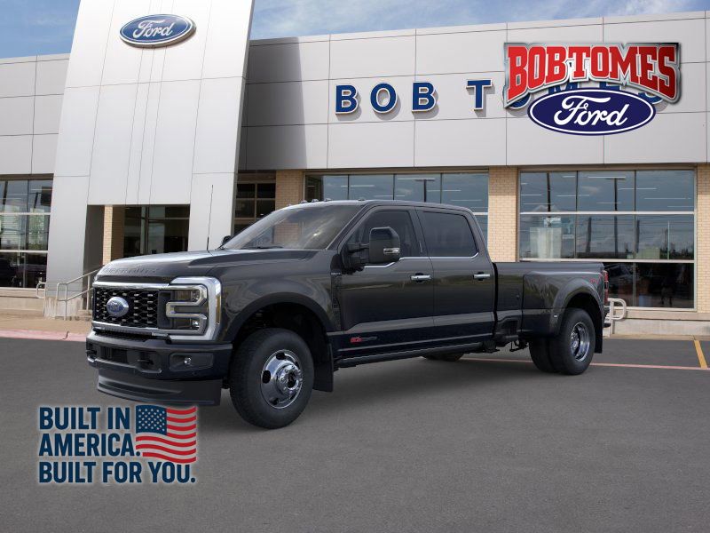 2026 Ford F-350 Super Duty Platinum's photo