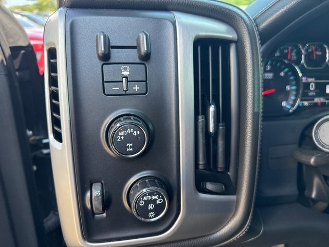 2017 Gmc Sierra 1500 SLT photo 12