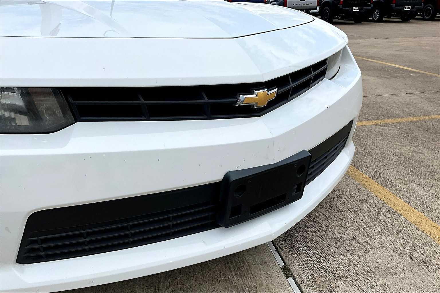 2014 Chevrolet Camaro LS photo 24