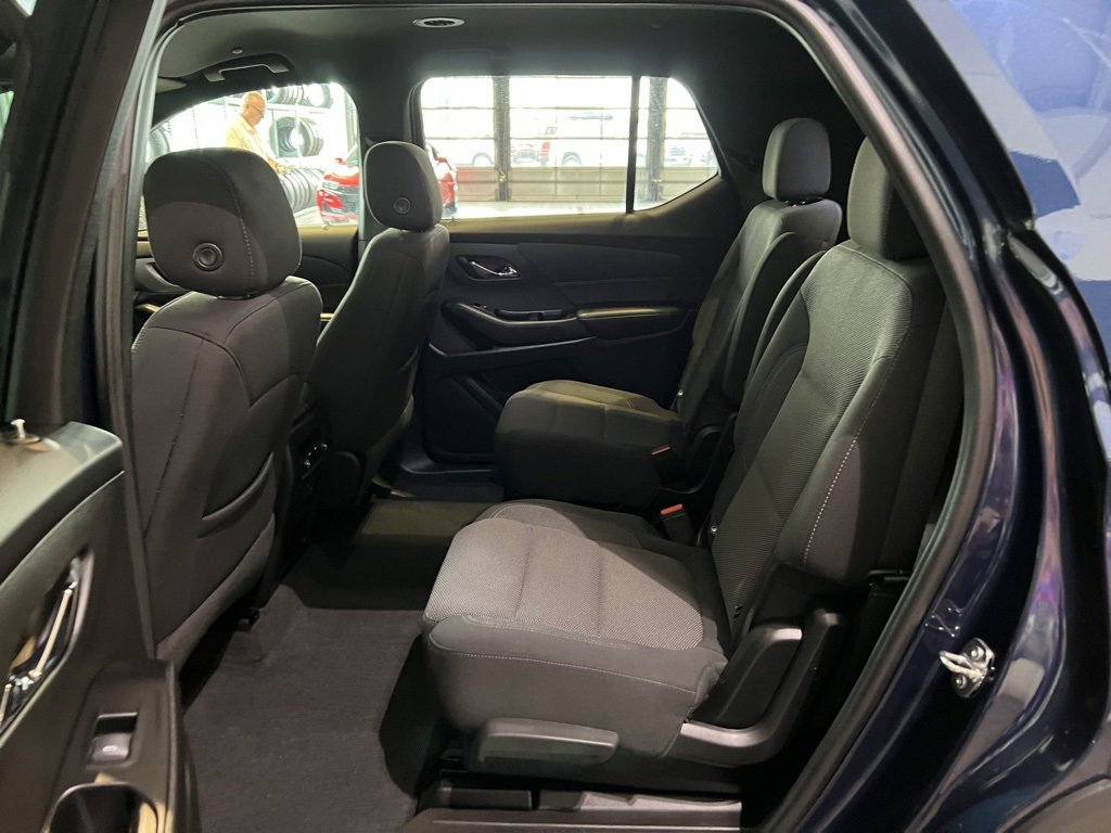 2023 Chevrolet Traverse Cloth 1LT photo 16