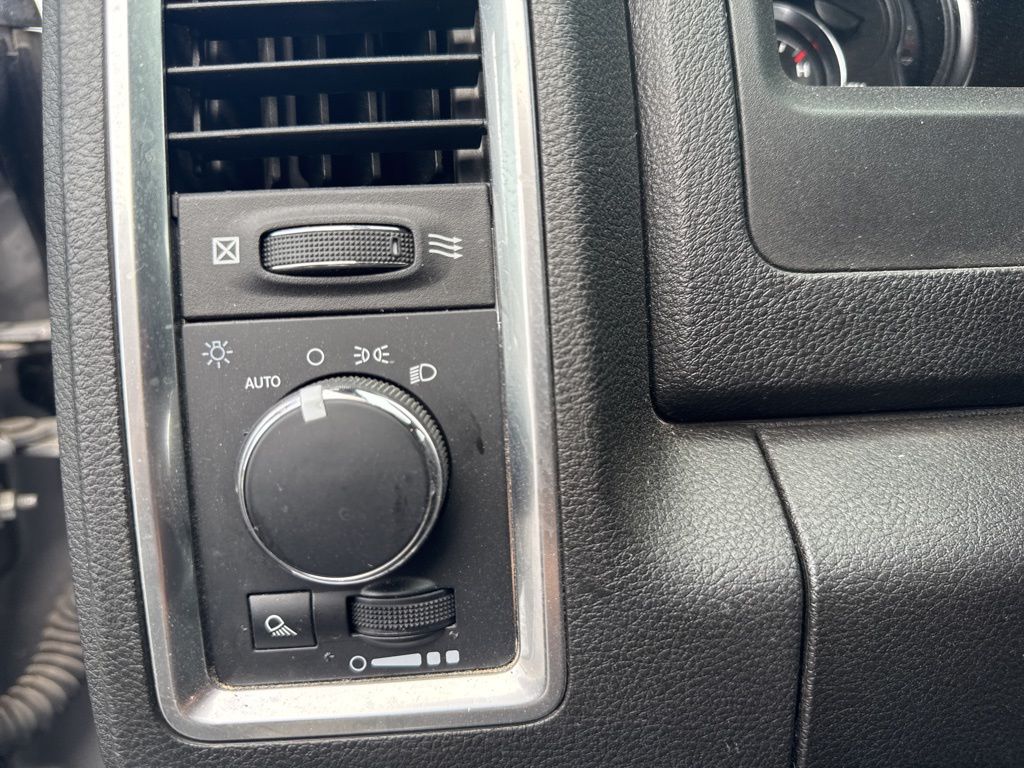 2023 Ram 1500 Classic Warlock photo 7
