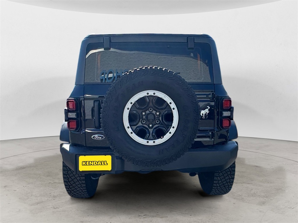 2023 Ford Bronco Base photo 4