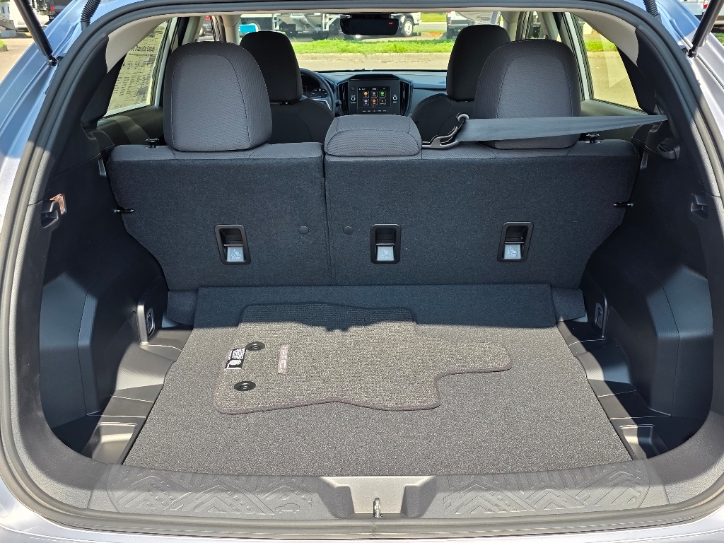 2025 Subaru Impreza Base photo 4