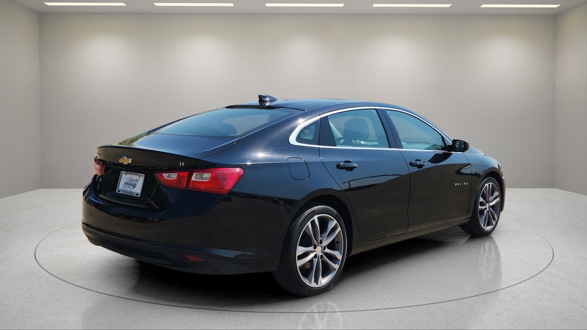 2023 Chevrolet Malibu 1LT photo 3