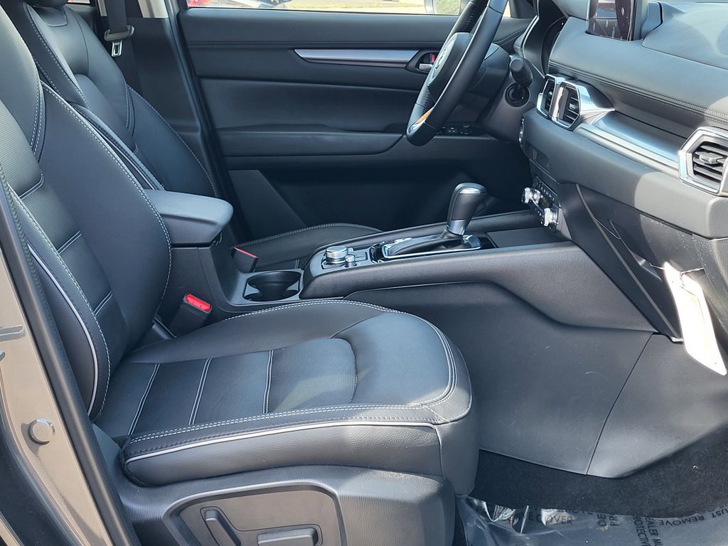 2024 Mazda CX-5 2.5 S Preferred photo 15