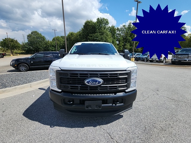 2024 Ford F-350 photo 3