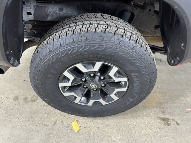 2022 Toyota Tacoma TRD Off-Road photo 20