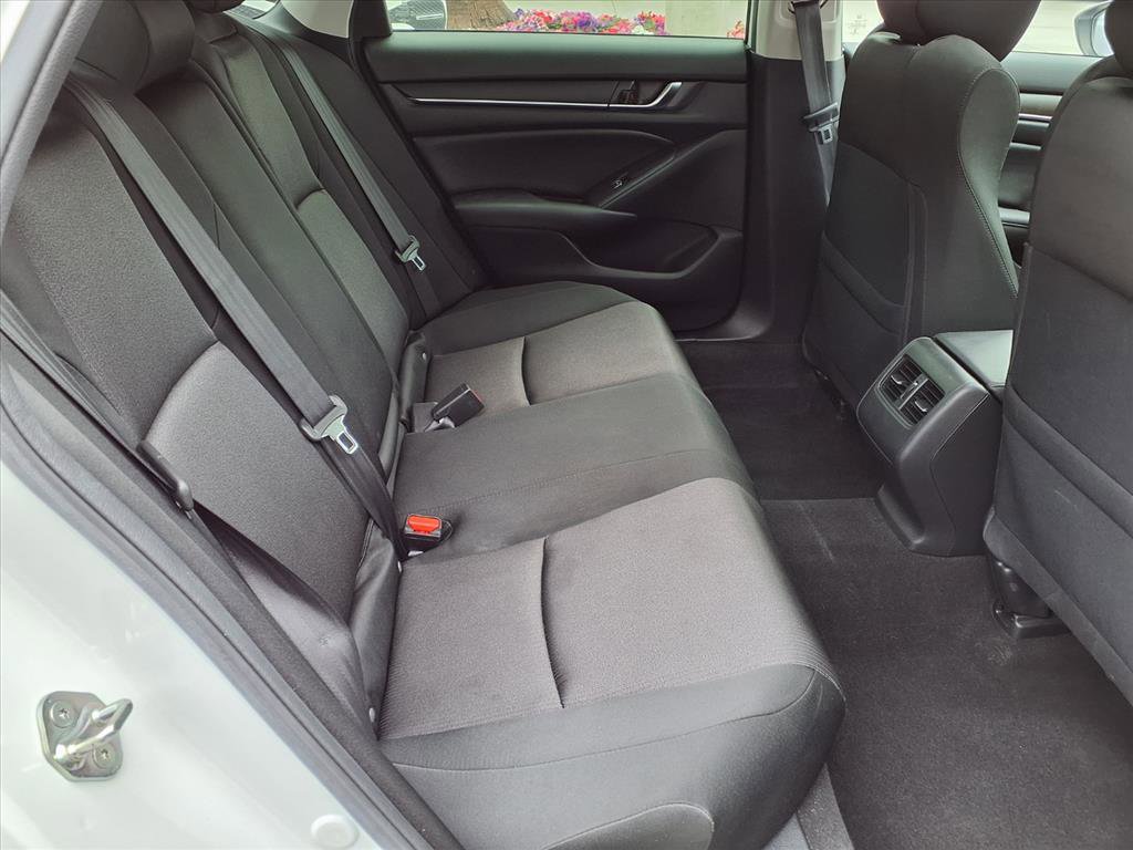 2019 Honda Accord Hybrid EX photo 18