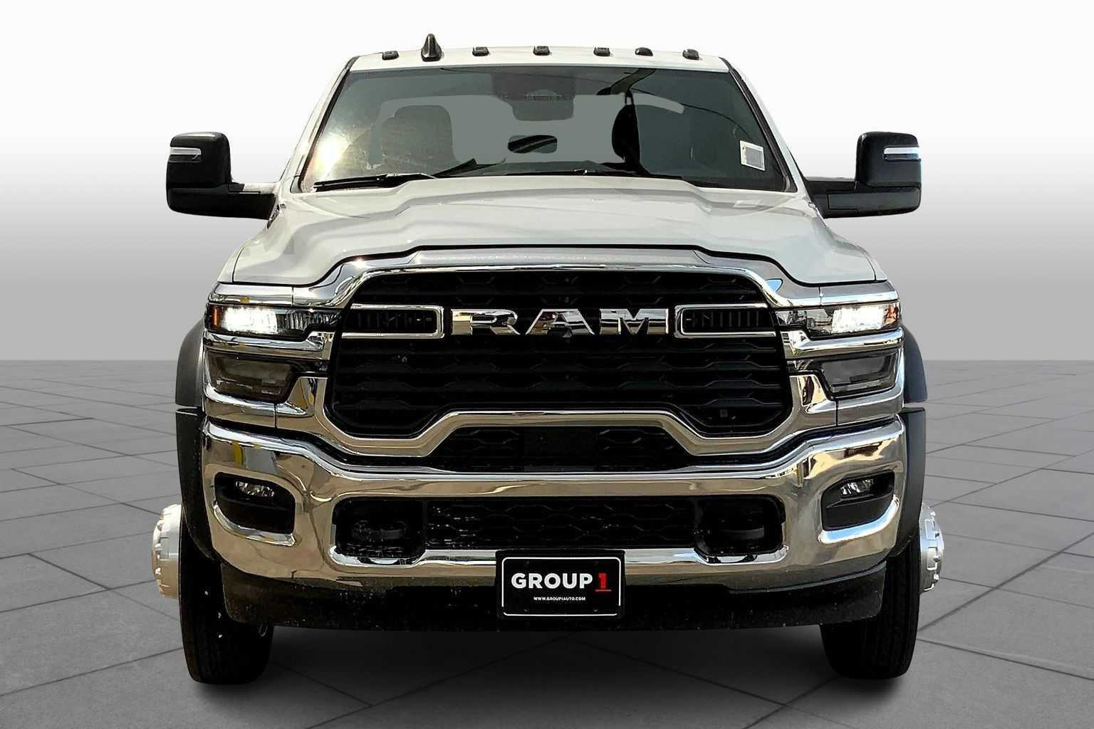 2026 Ram 4500 Tradesman photo 3