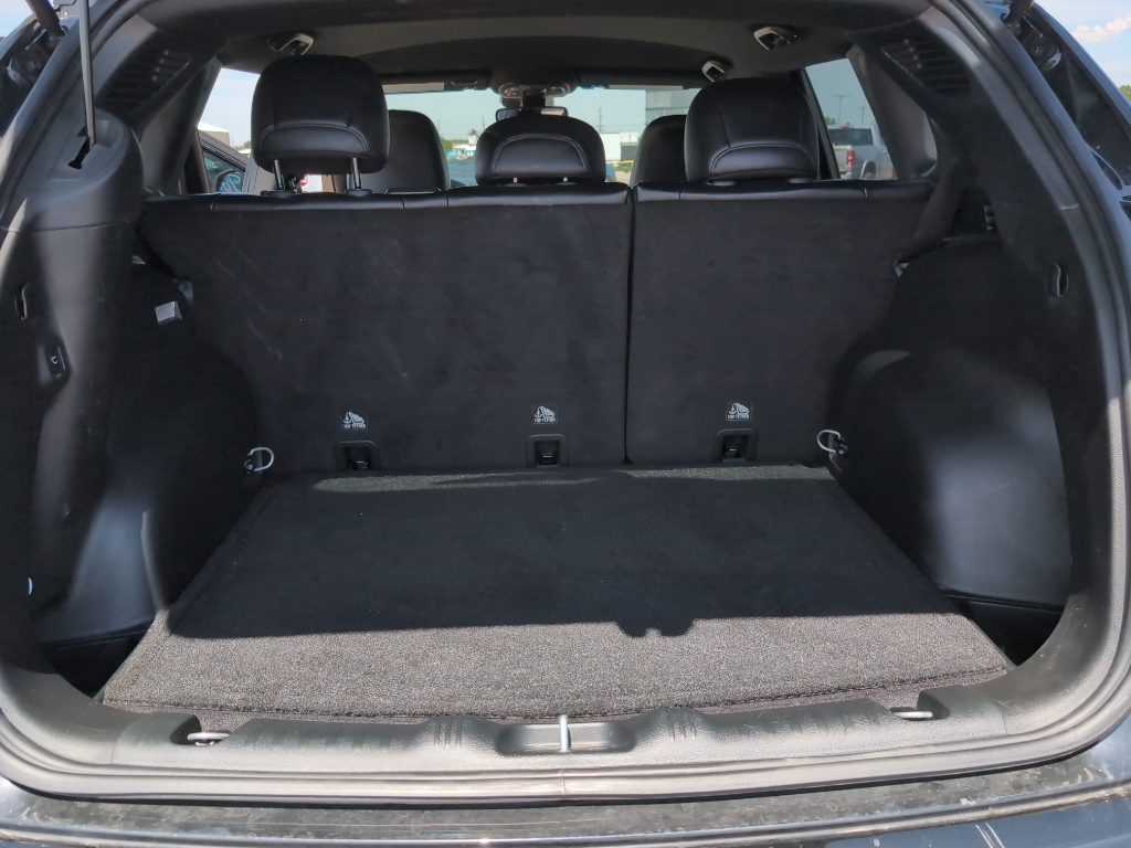 2023 Jeep Compass Altitude photo 30