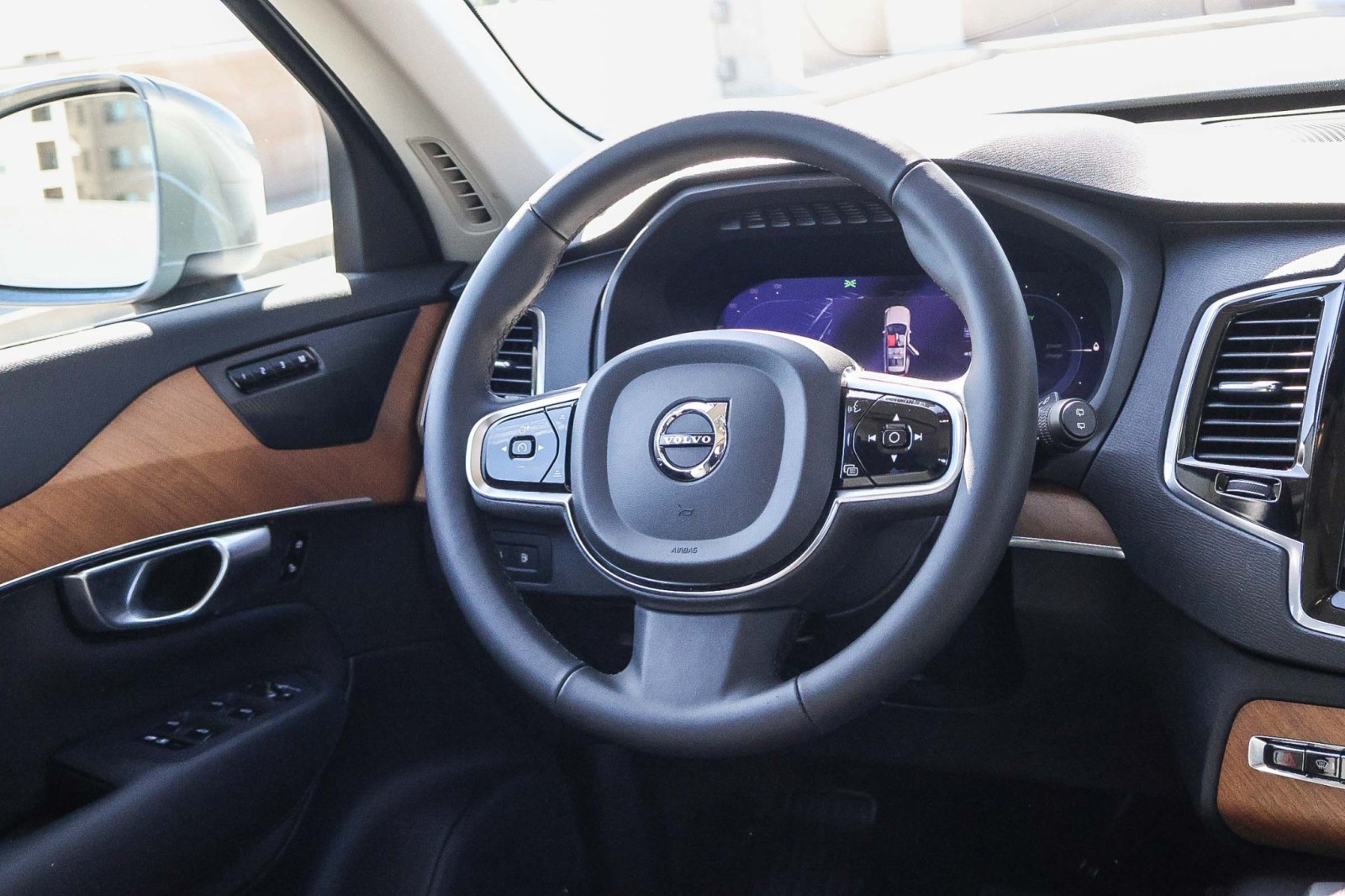 2024 Volvo XC90 Recharge Plus photo 17
