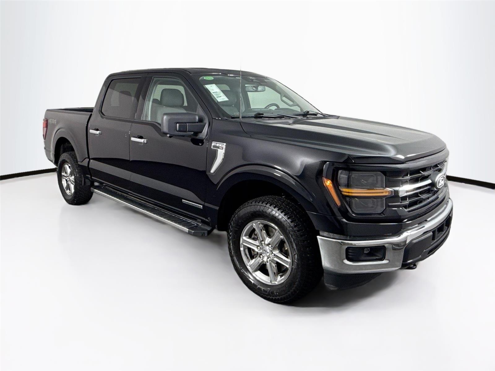 2024 Ford F-150 XLT photo 3
