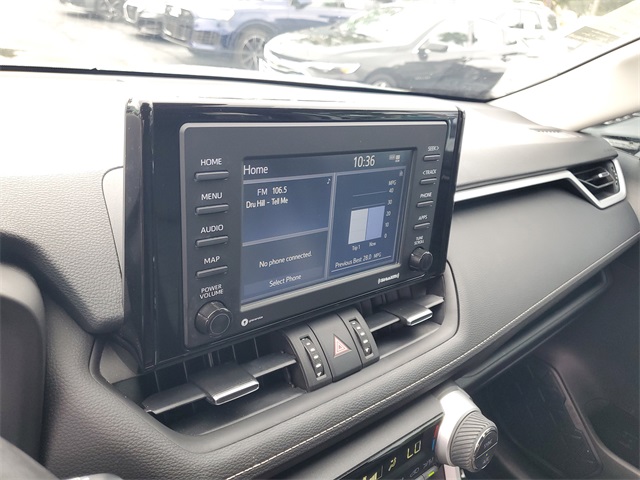 2022 Toyota RAV4 XLE Premium photo 18