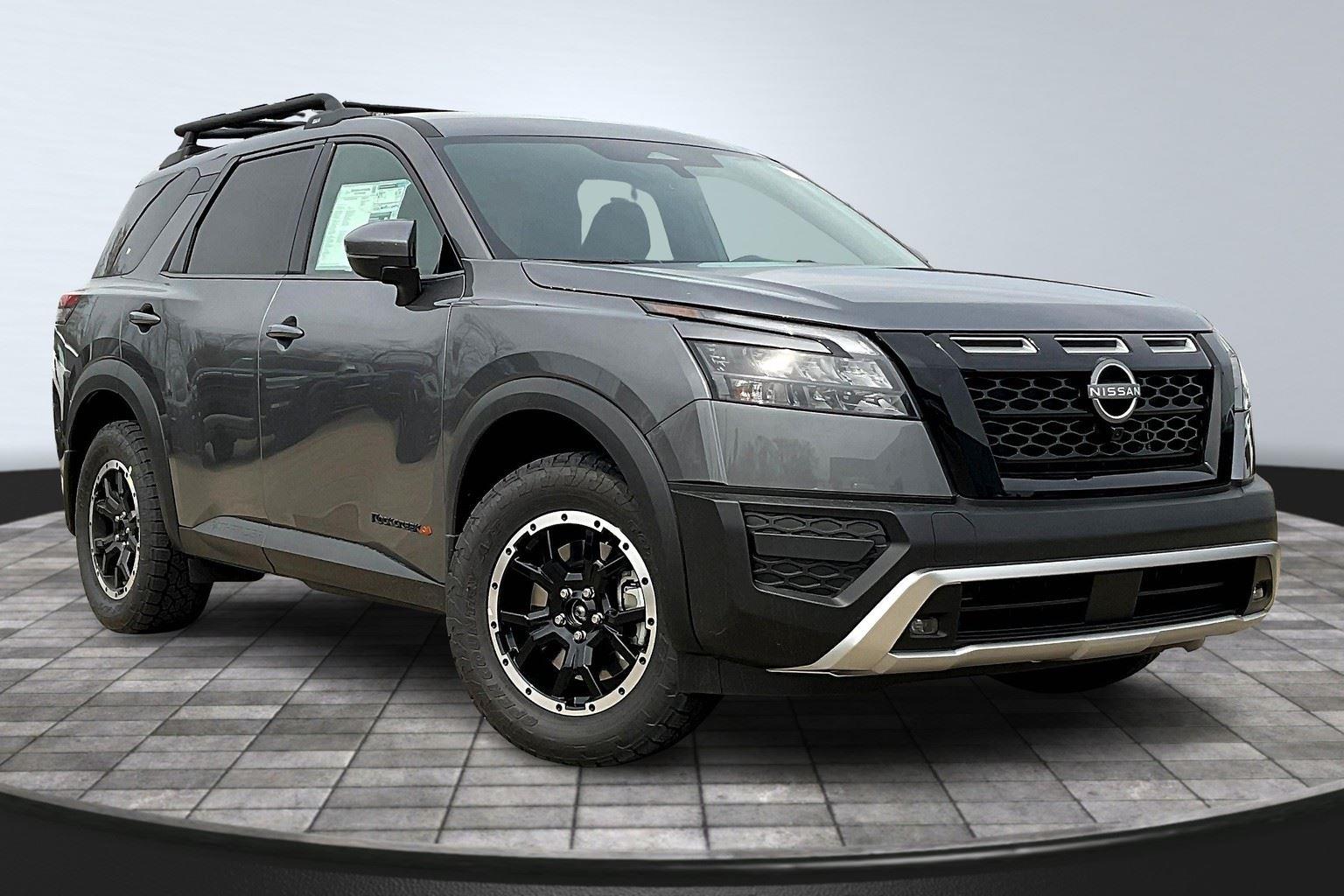 2025 Nissan Pathfinder Rock Creek photo 2