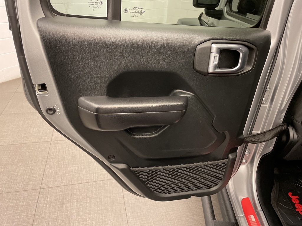 2021 Jeep Gladiator Rubicon photo 20