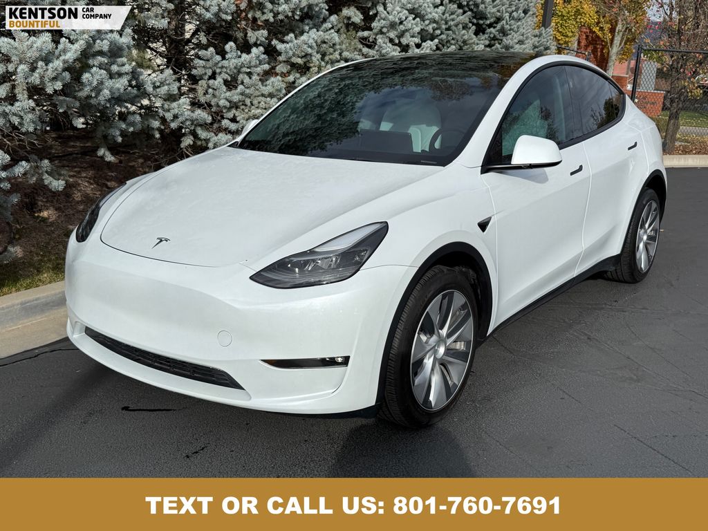 2023 Tesla Model Y Long Range photo 3