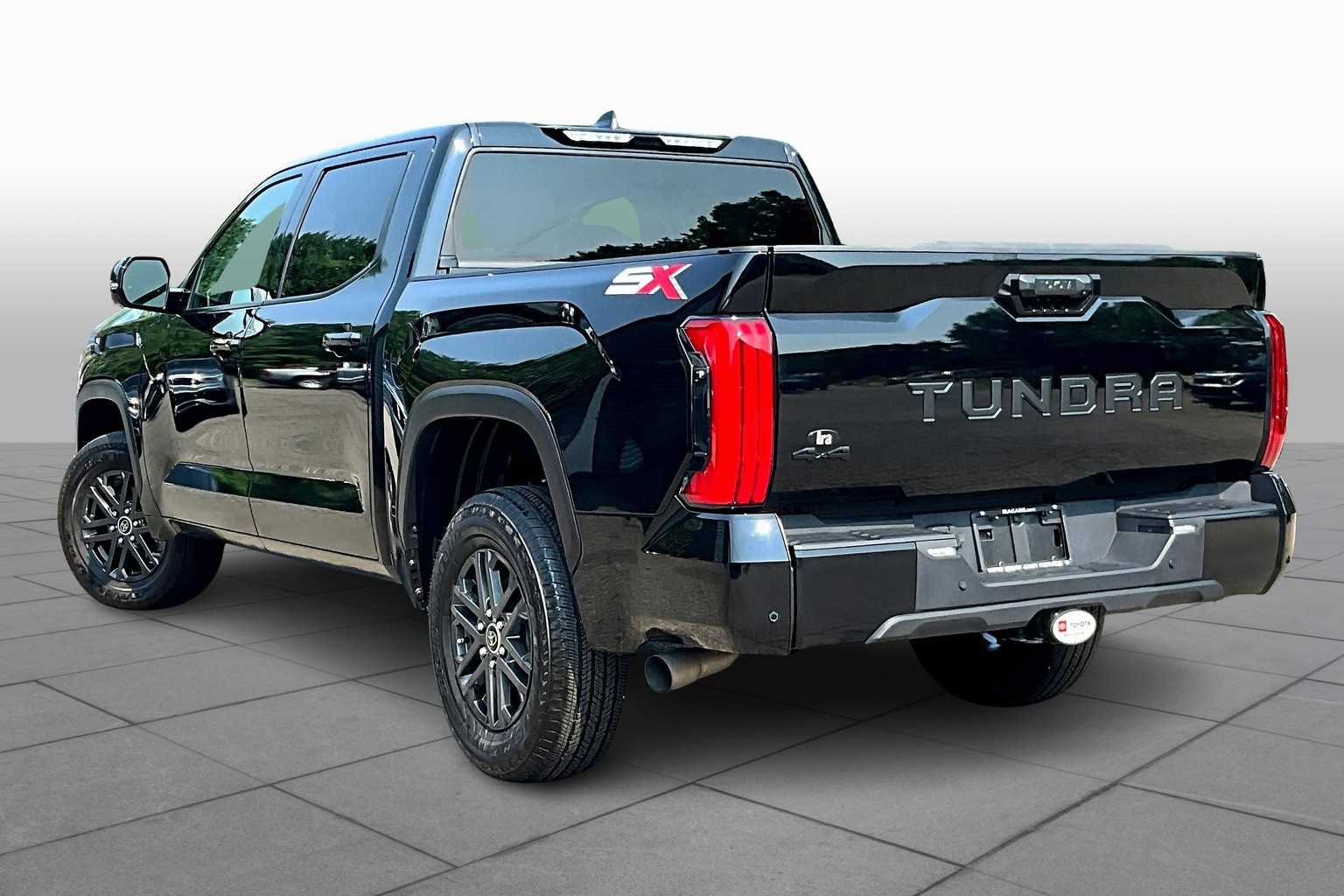 2024 Toyota Tundra SR5 CrewMax photo 11