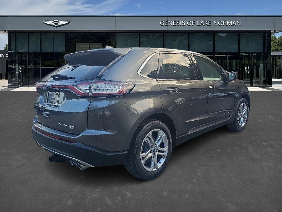2017 Ford Edge Titanium photo 5