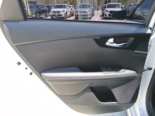 2023 Kia Forte GT-Line photo 18