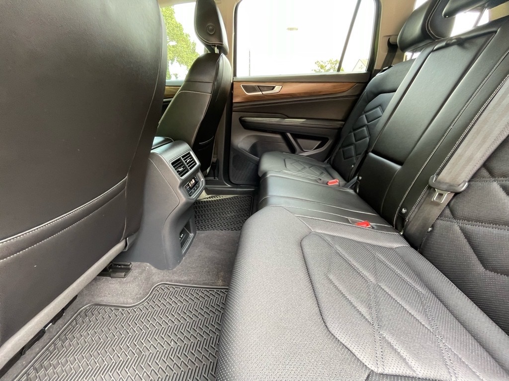 2024 Volkswagen Atlas SE photo 22