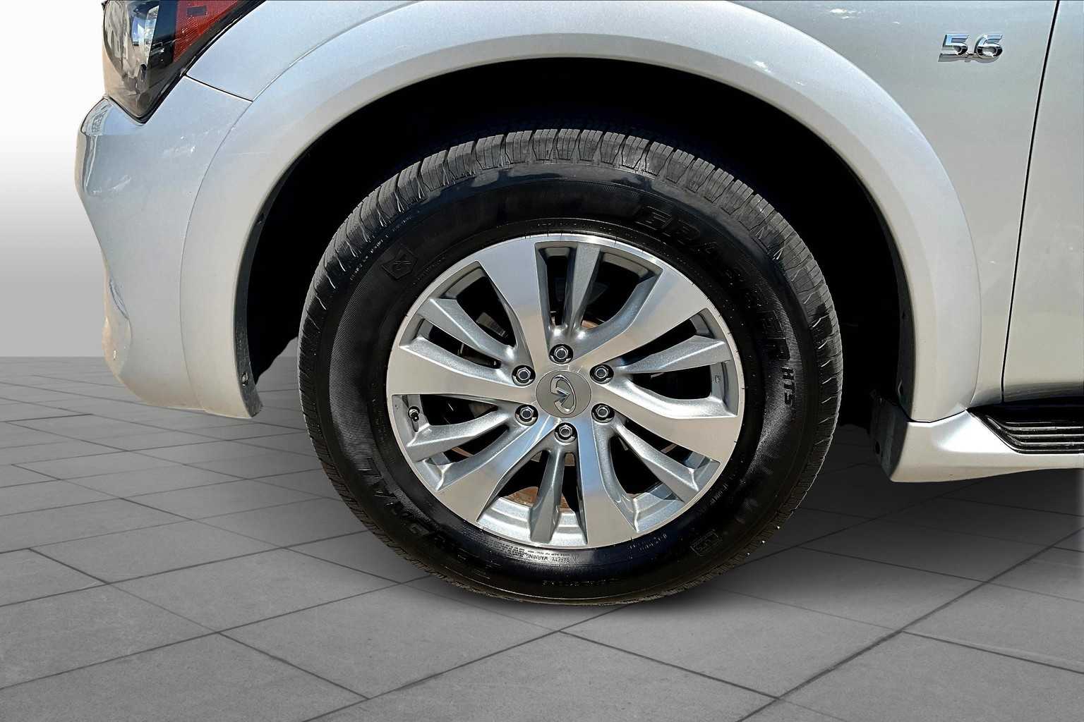 2016 Infiniti QX80 Limited photo 10