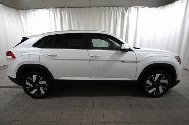 2026 Volkswagen Atlas Cross Sport SE Technology photo 5