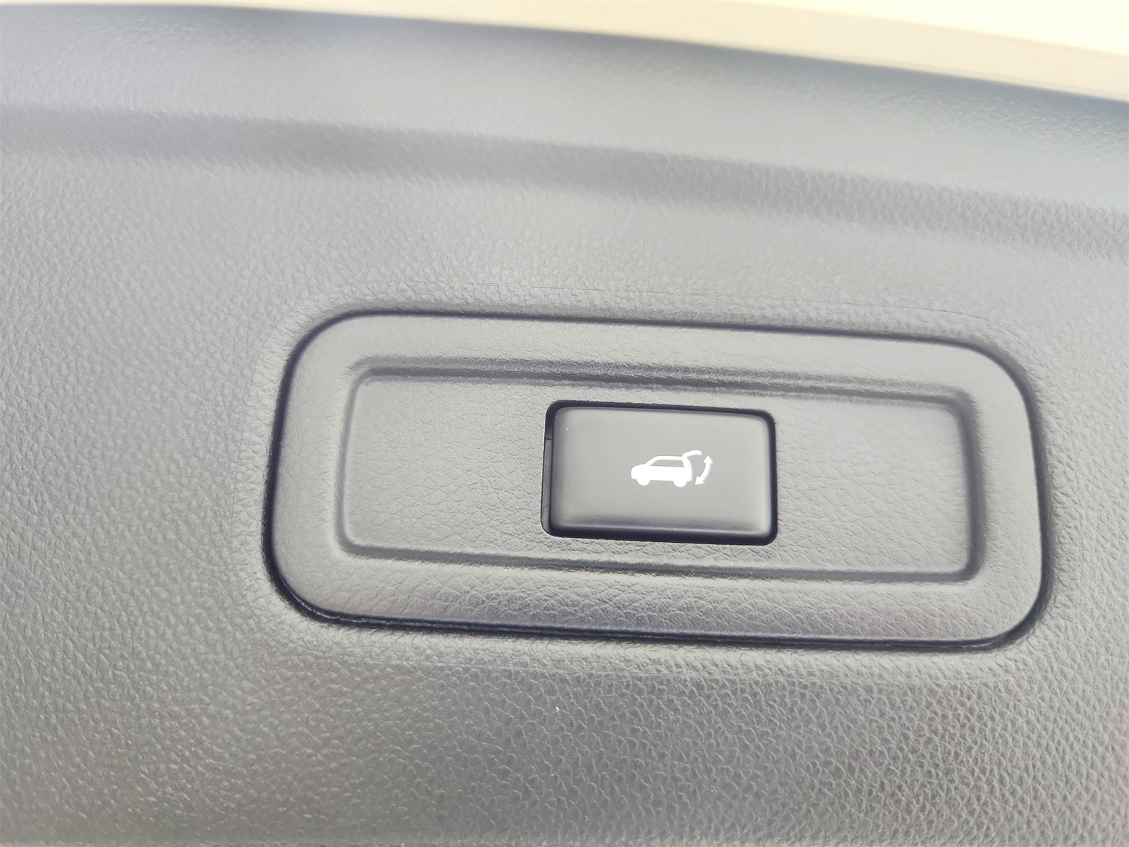 2017 Infiniti QX70 Base photo 38
