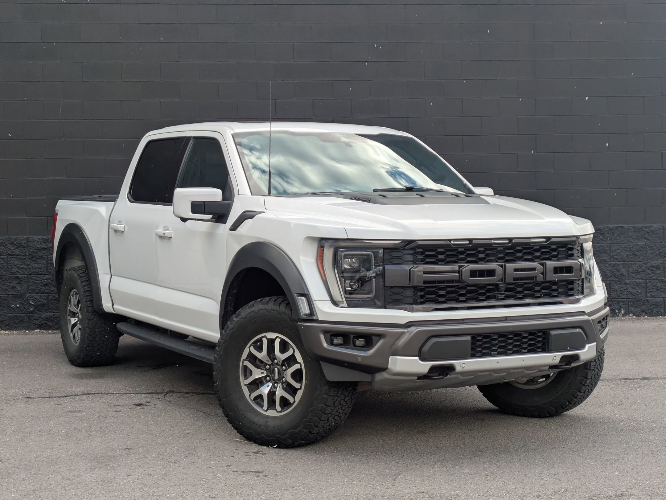 2021 Ford F-150 Raptor photo 3