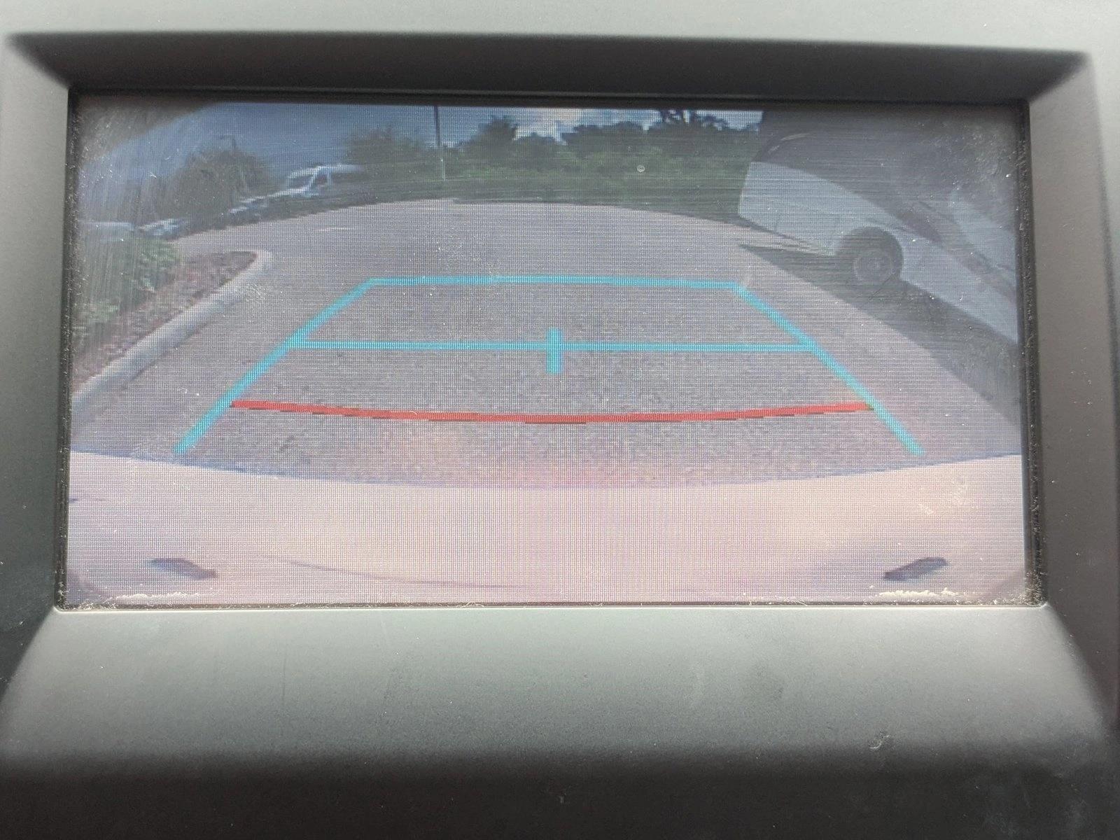 2016 Toyota Camry SE photo 4