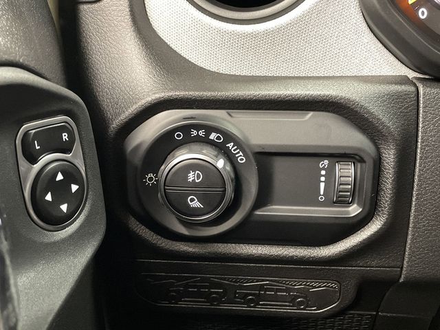 2025 Jeep Gladiator Sport S photo 24