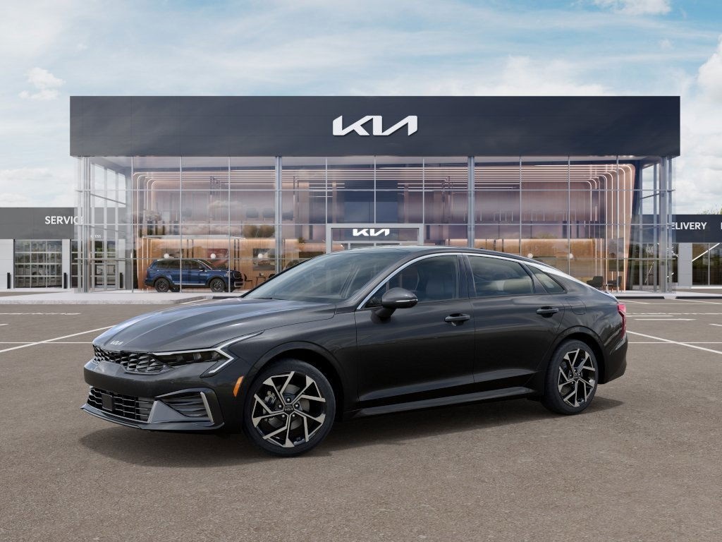 2025 Kia K5 EX photo 4