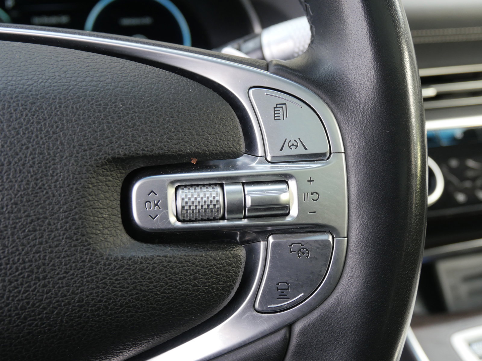2023 Genesis GV80 Prestige AWD photo 25