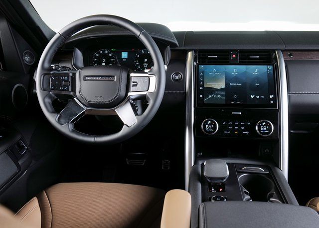 2025 Land Rover Discovery SE photo 11