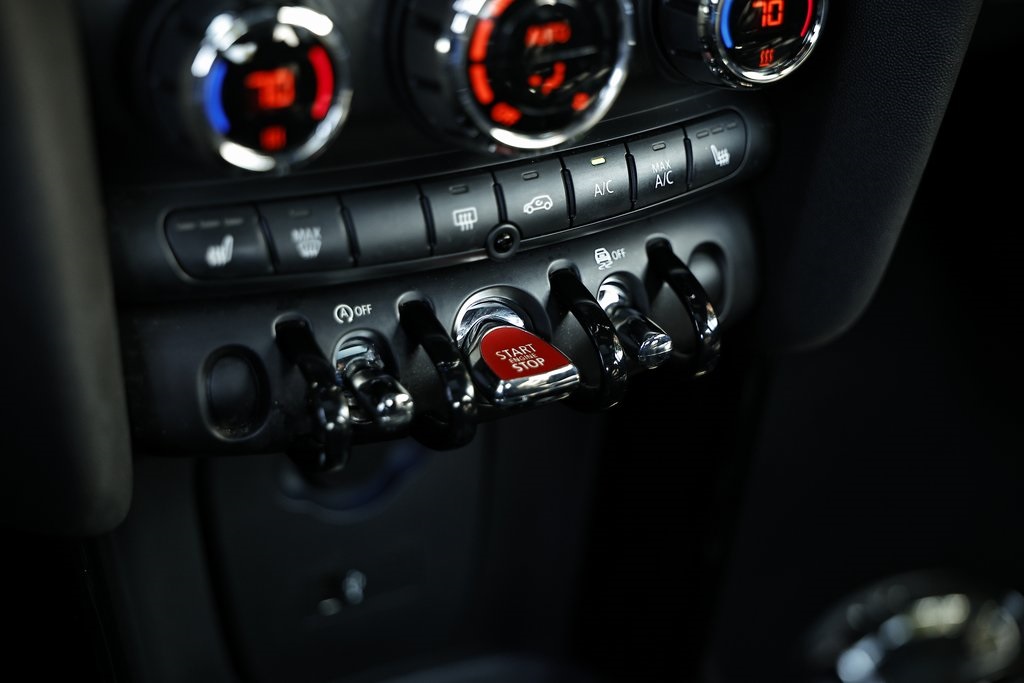 2020 Mini Cooper Signature photo 32