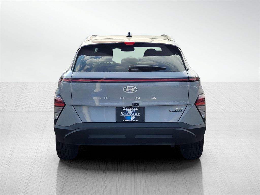 2026 Hyundai Kona SEL photo 3