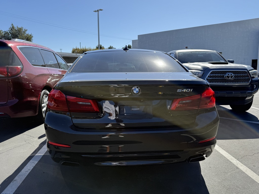 2019 Bmw 540i Sedan photo 3
