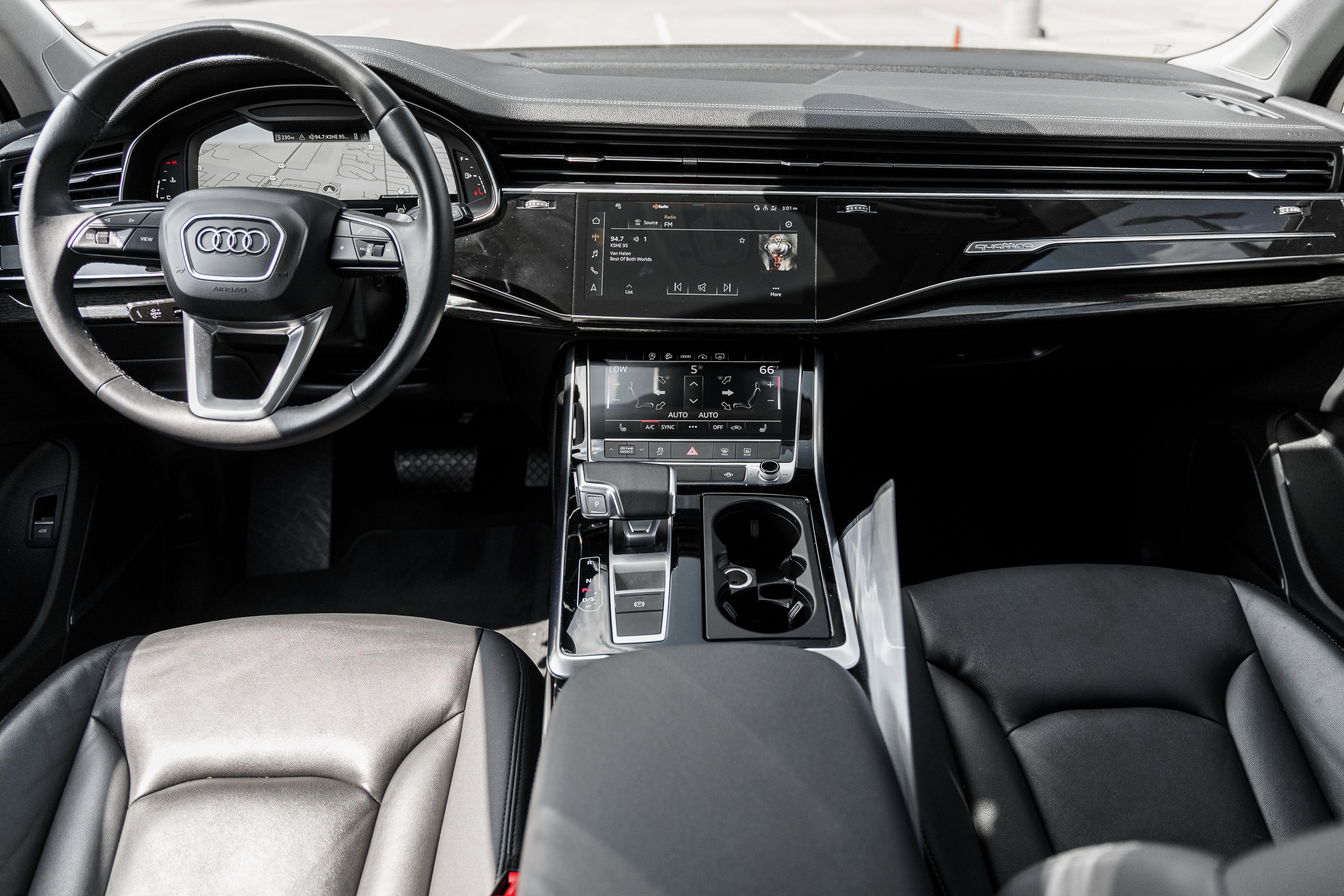 2023 Audi Q7 Premium Plus photo 4