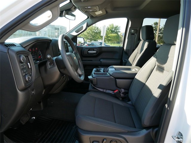 2026 Chevrolet Silverado 1500 Custom photo 9