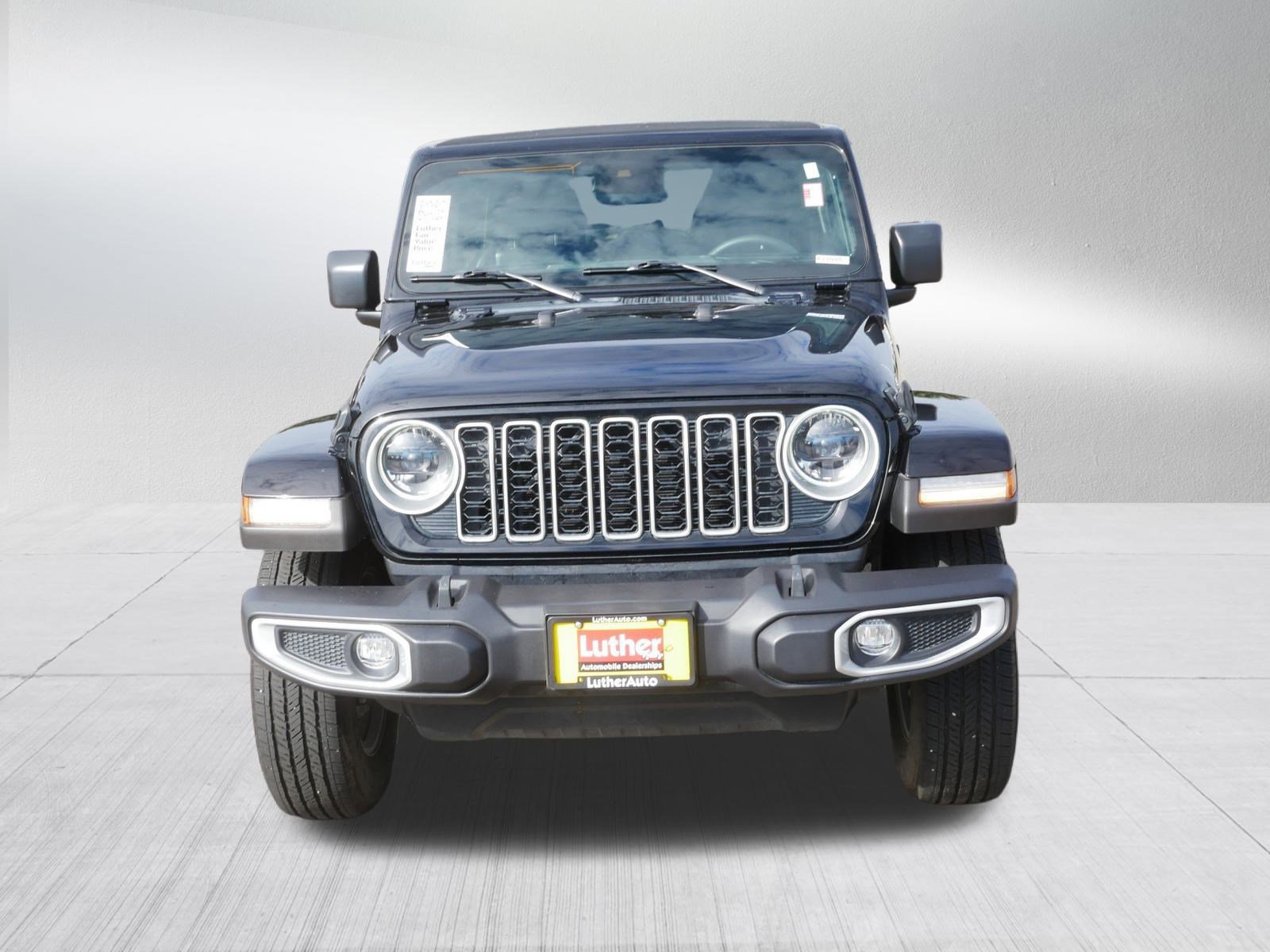 2024 Jeep Wrangler Sahara photo 2