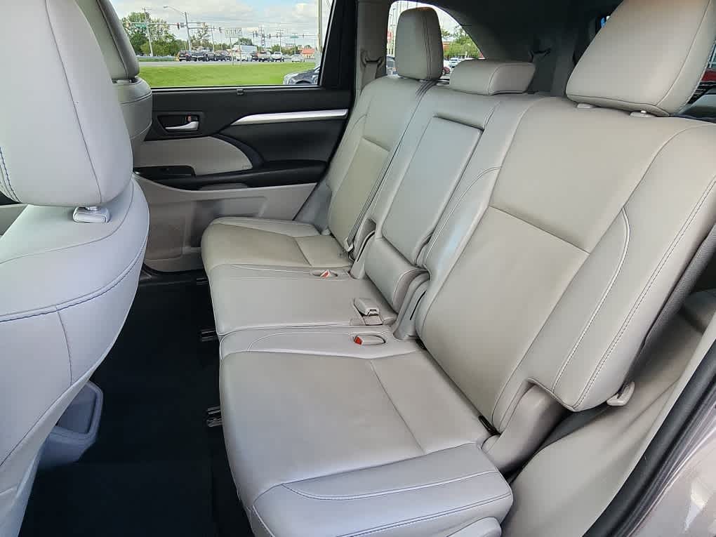 2019 Toyota Highlander XLE photo 8