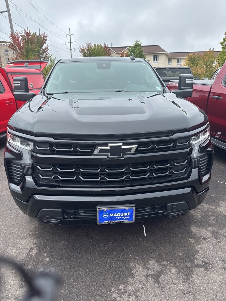 2023 Chevrolet Silverado 1500 RST photo 2
