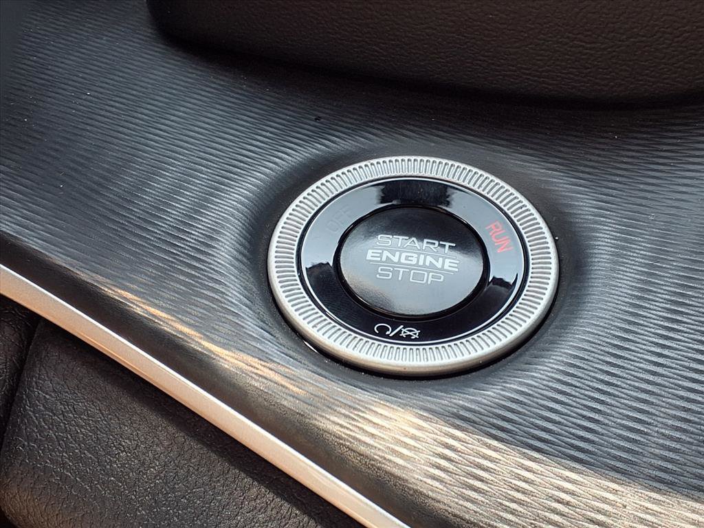 2024 Jeep Grand Cherokee Altitude photo 8